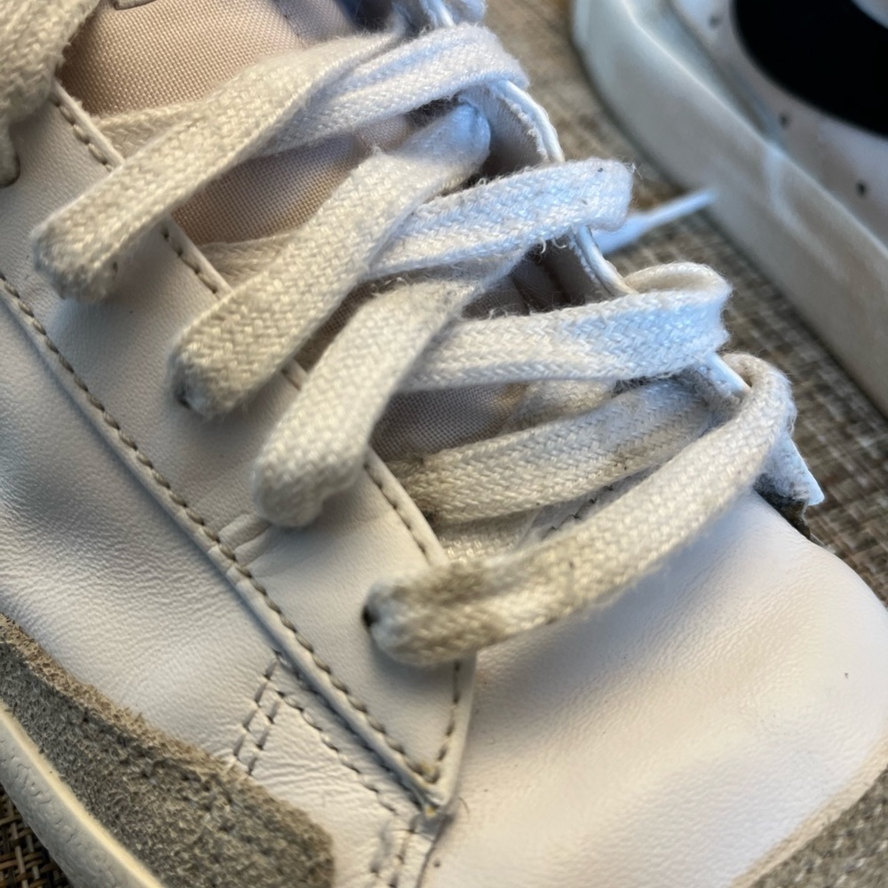 Nike High Top Blazers-Women’s 8.5 - Picture 4 of 6